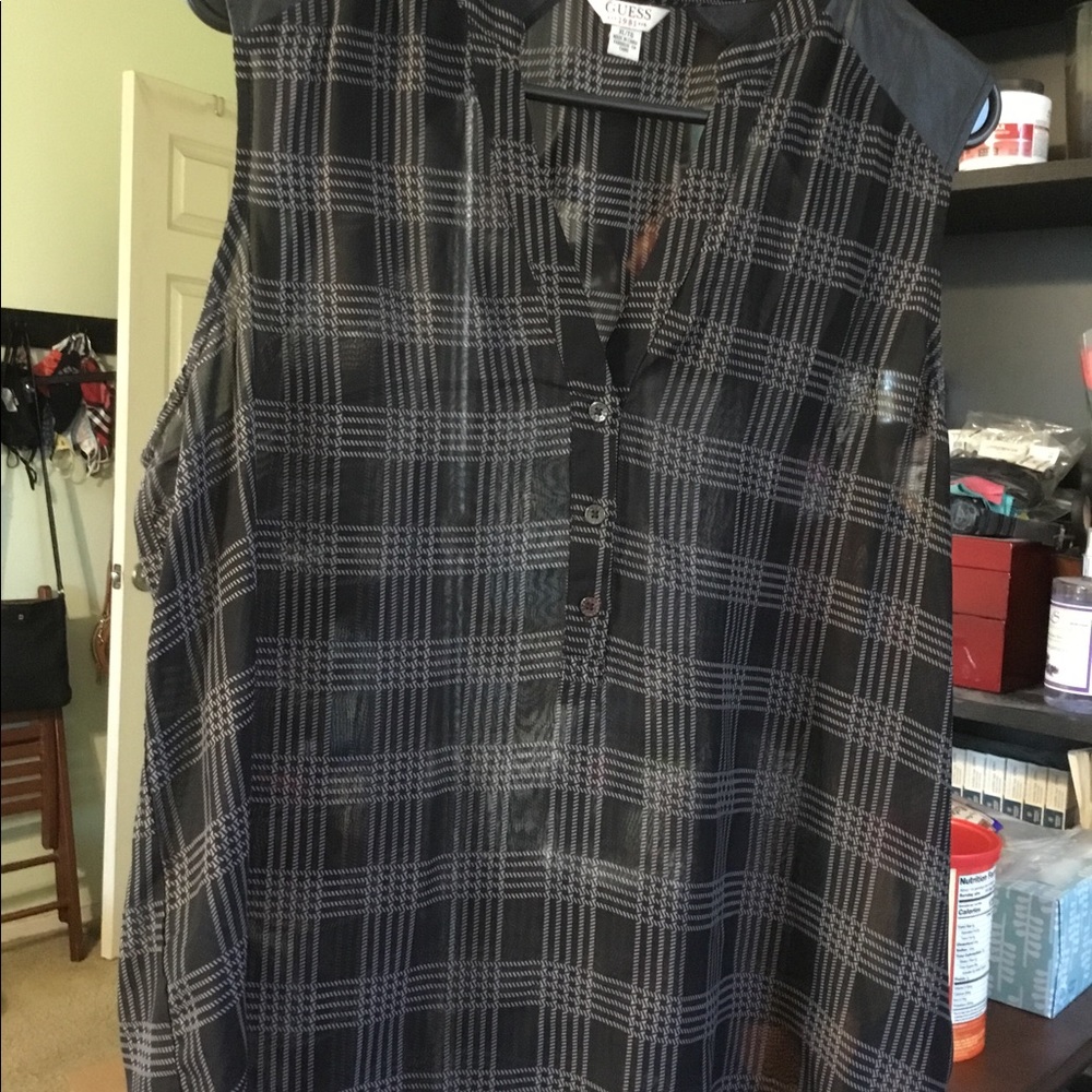 Guess - Sleeveless & Sheer Top. XL